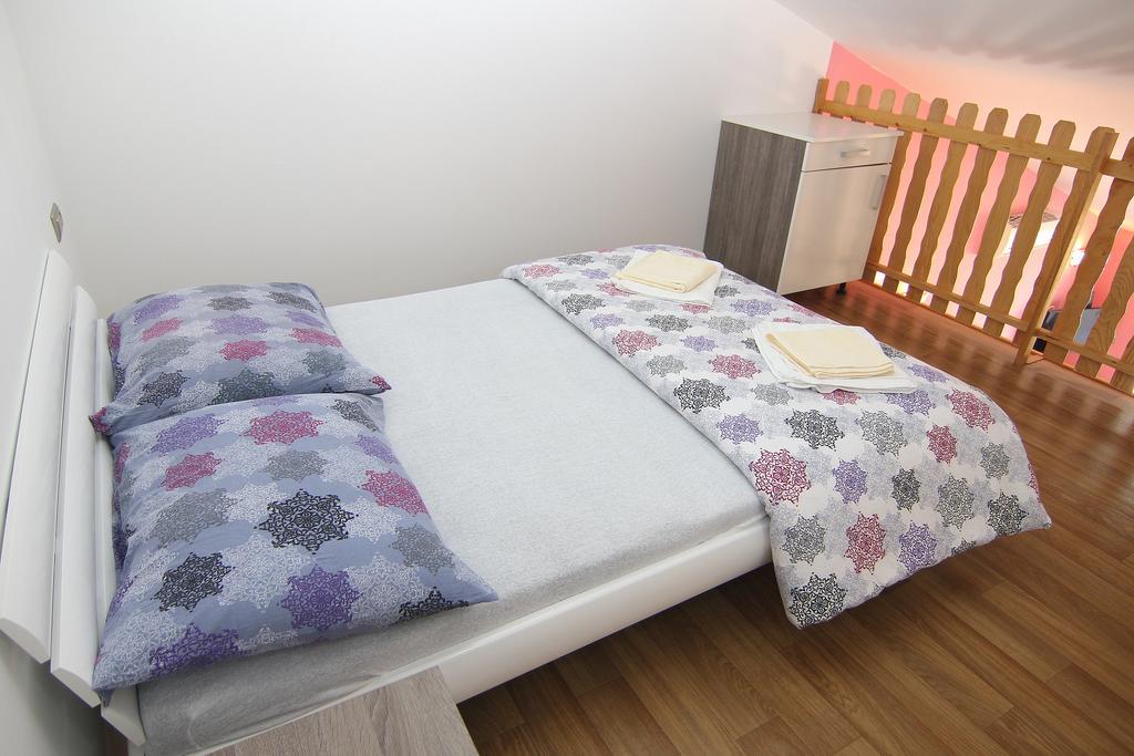 Apartments Ljubic Đảo Pag Ngoại thất bức ảnh