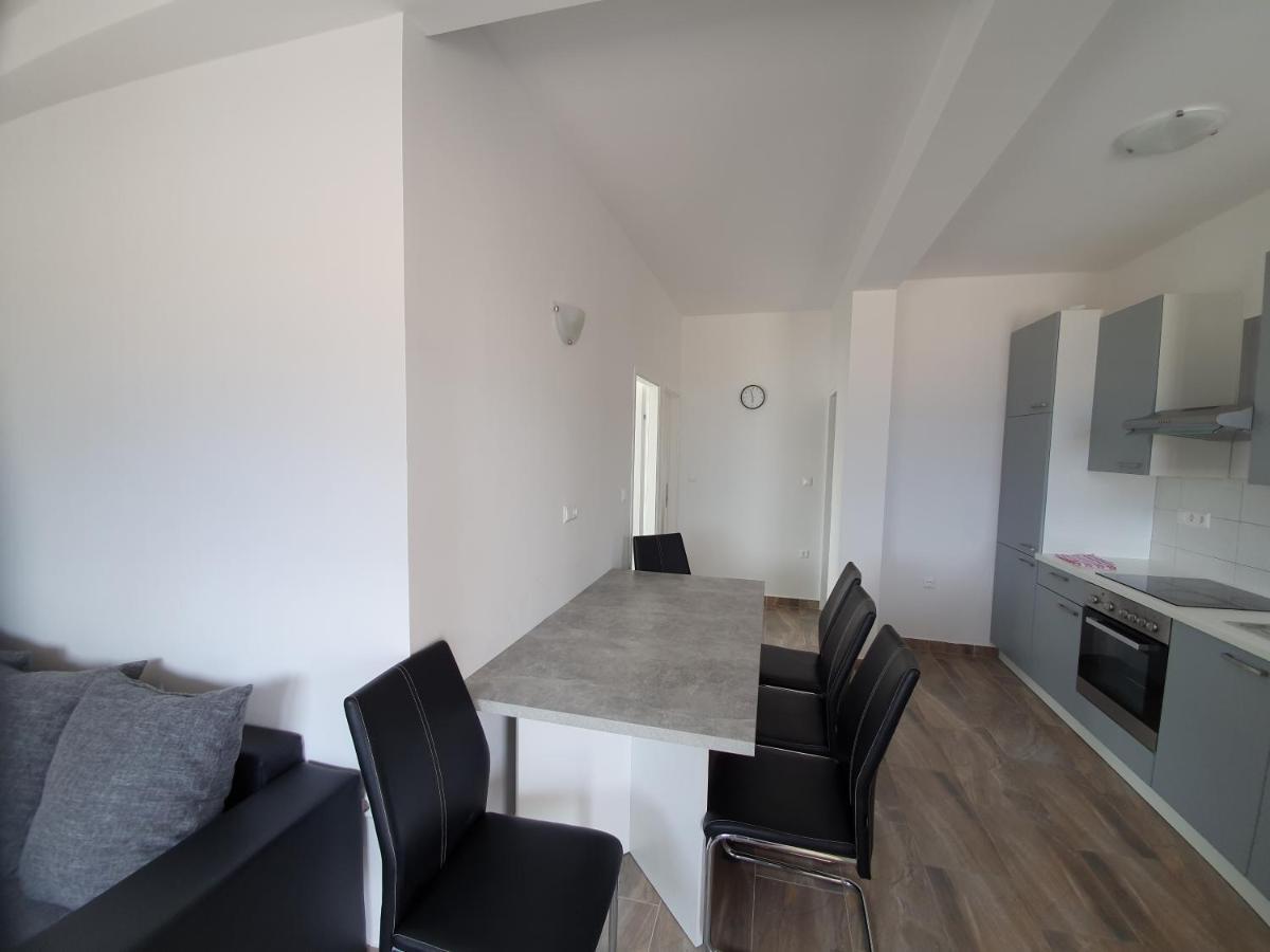 Apartments Ljubic Đảo Pag Ngoại thất bức ảnh