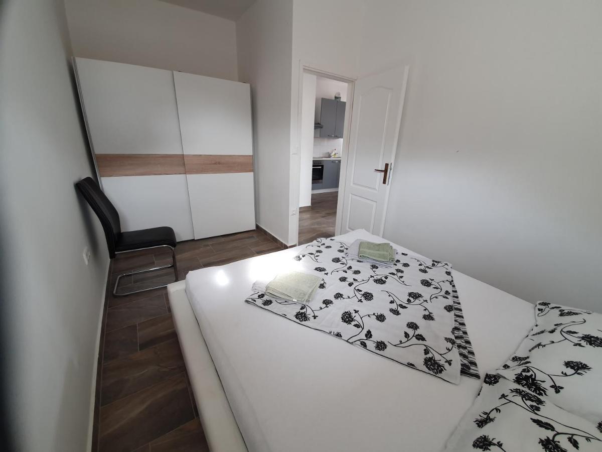 Apartments Ljubic Đảo Pag Ngoại thất bức ảnh